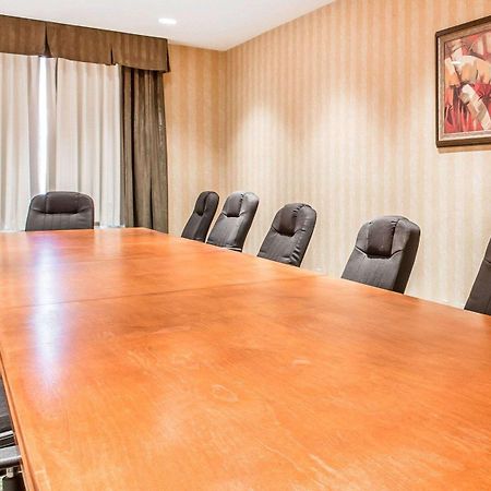 Econo Lodge Inn & Suites Douglasville Bagian luar foto