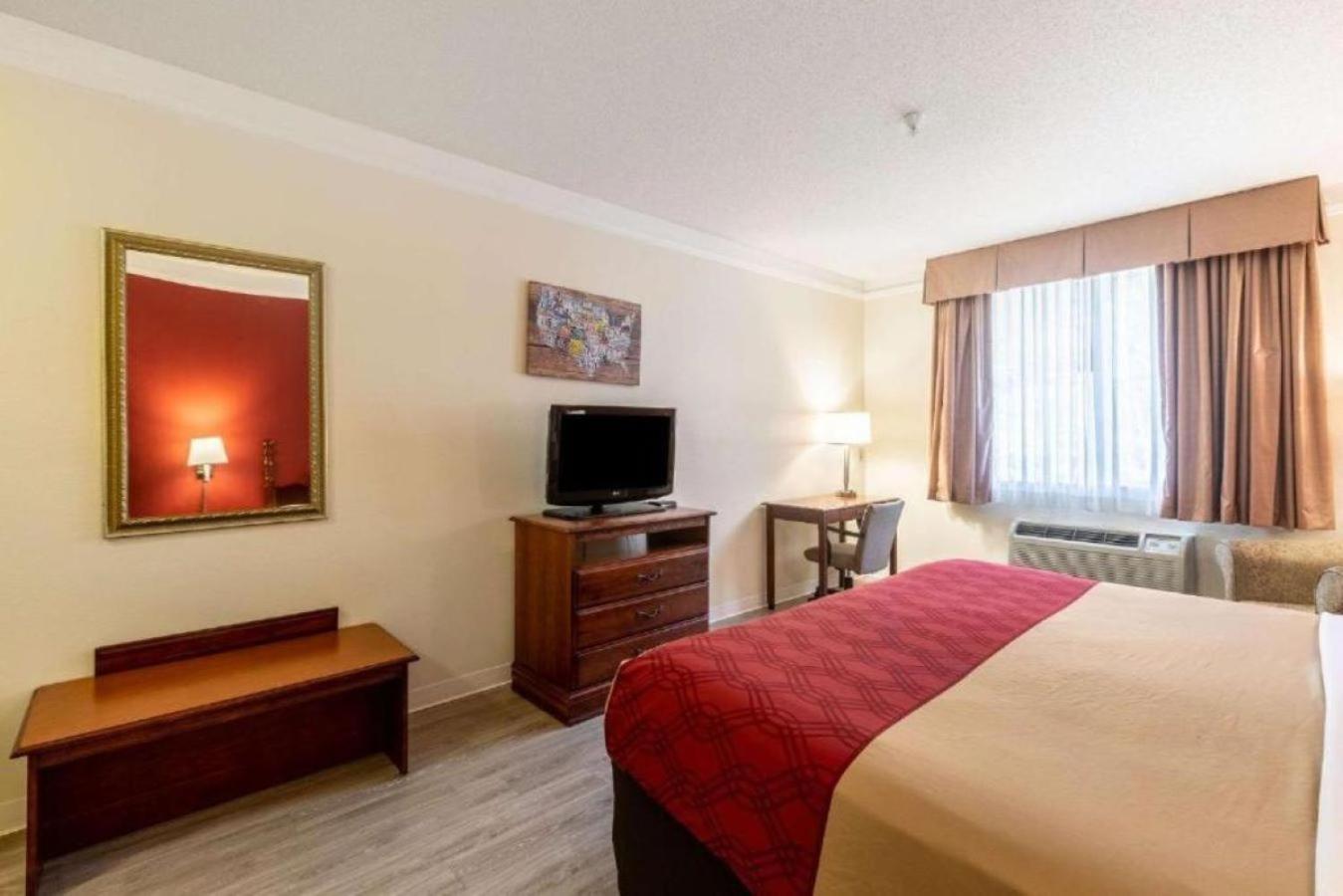 Econo Lodge Inn & Suites Douglasville Bagian luar foto