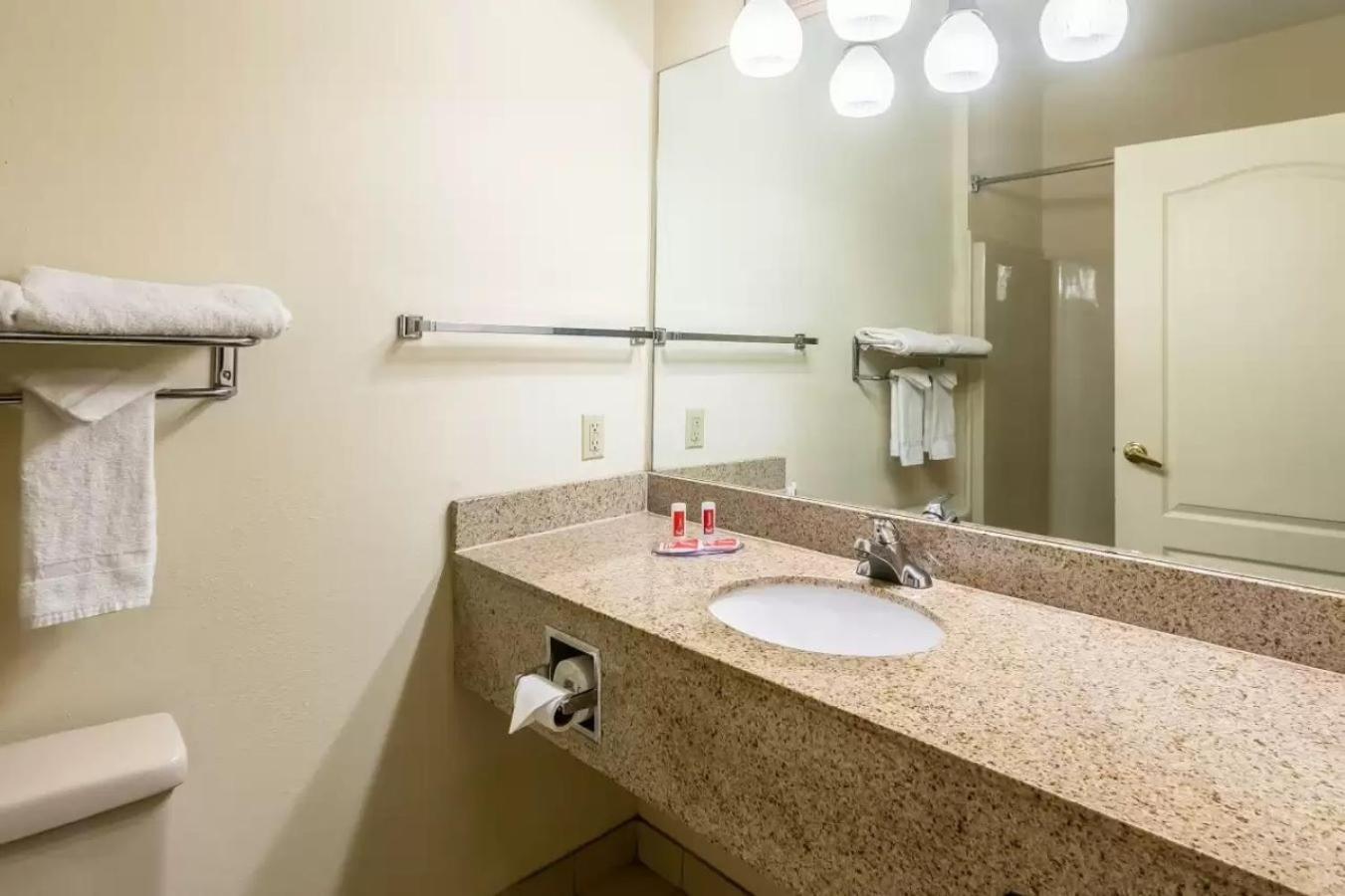 Econo Lodge Inn & Suites Douglasville Bagian luar foto